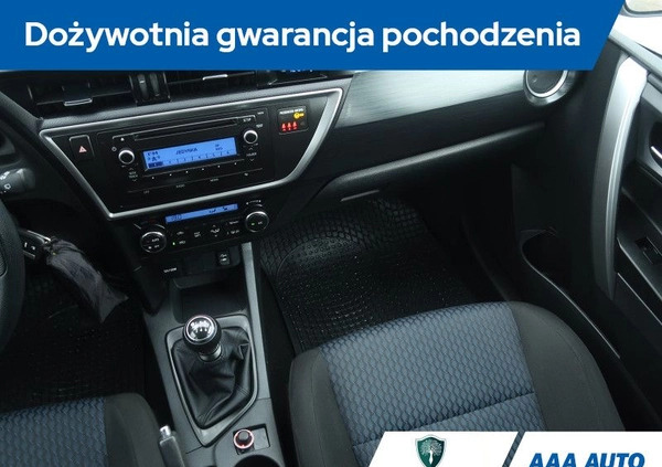 Toyota Auris cena 35000 przebieg: 119117, rok produkcji 2013 z Solec Kujawski małe 211